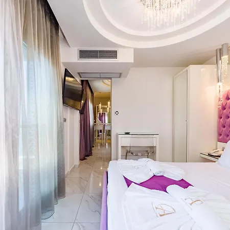 Alpha Luxury Pefkochori