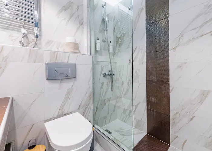 Alpha Luxury Apartment *