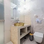 Alpha Luxury * بيفكوهوري