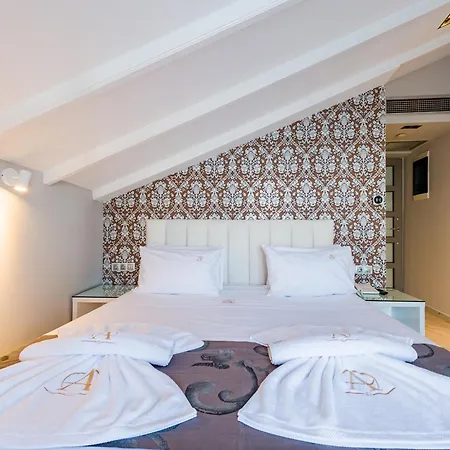 Alpha Luxury Πευκοχώρι