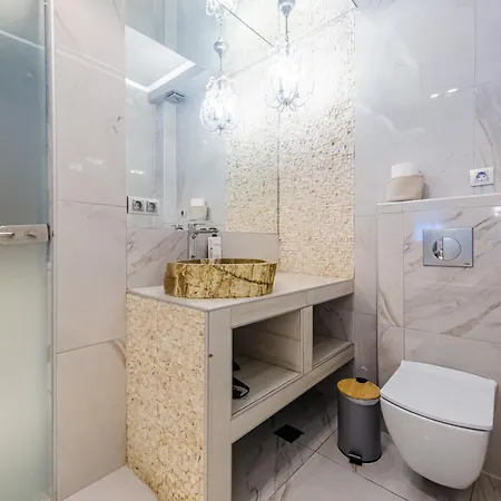 Alpha Luxury * Πευκοχώρι